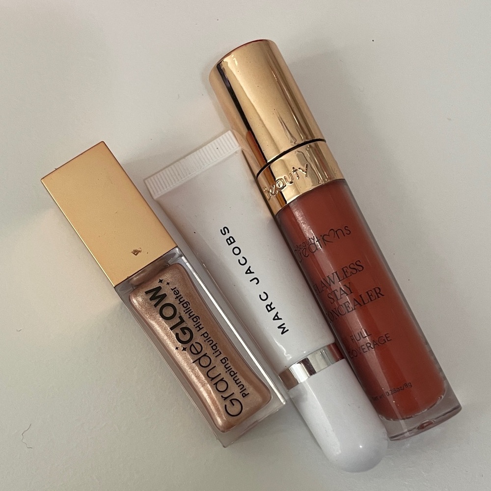 Plumping Liquid Highlighter - Gold